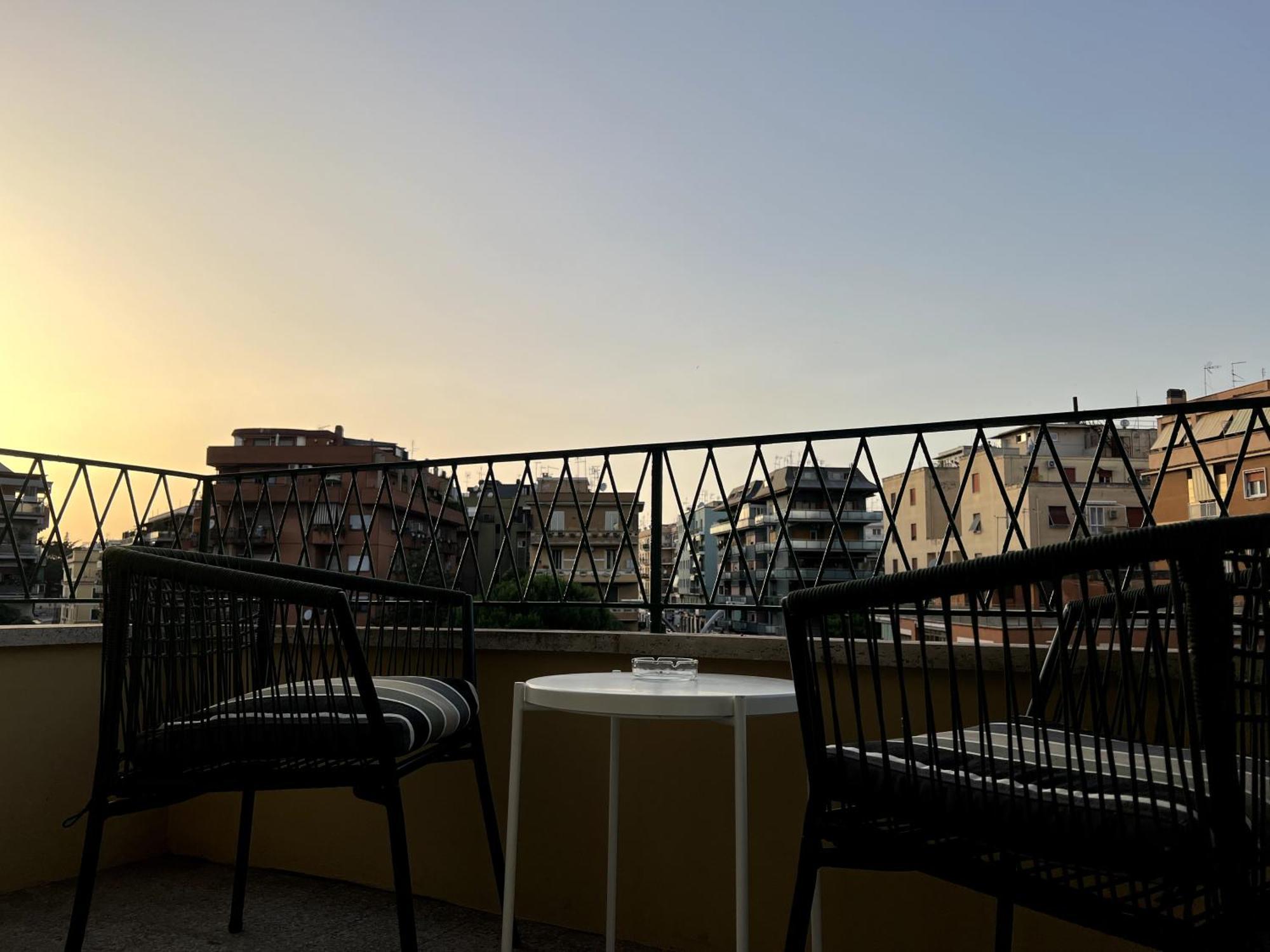 Near Vatican, Irnerio 47 Guest House Roma Exterior foto