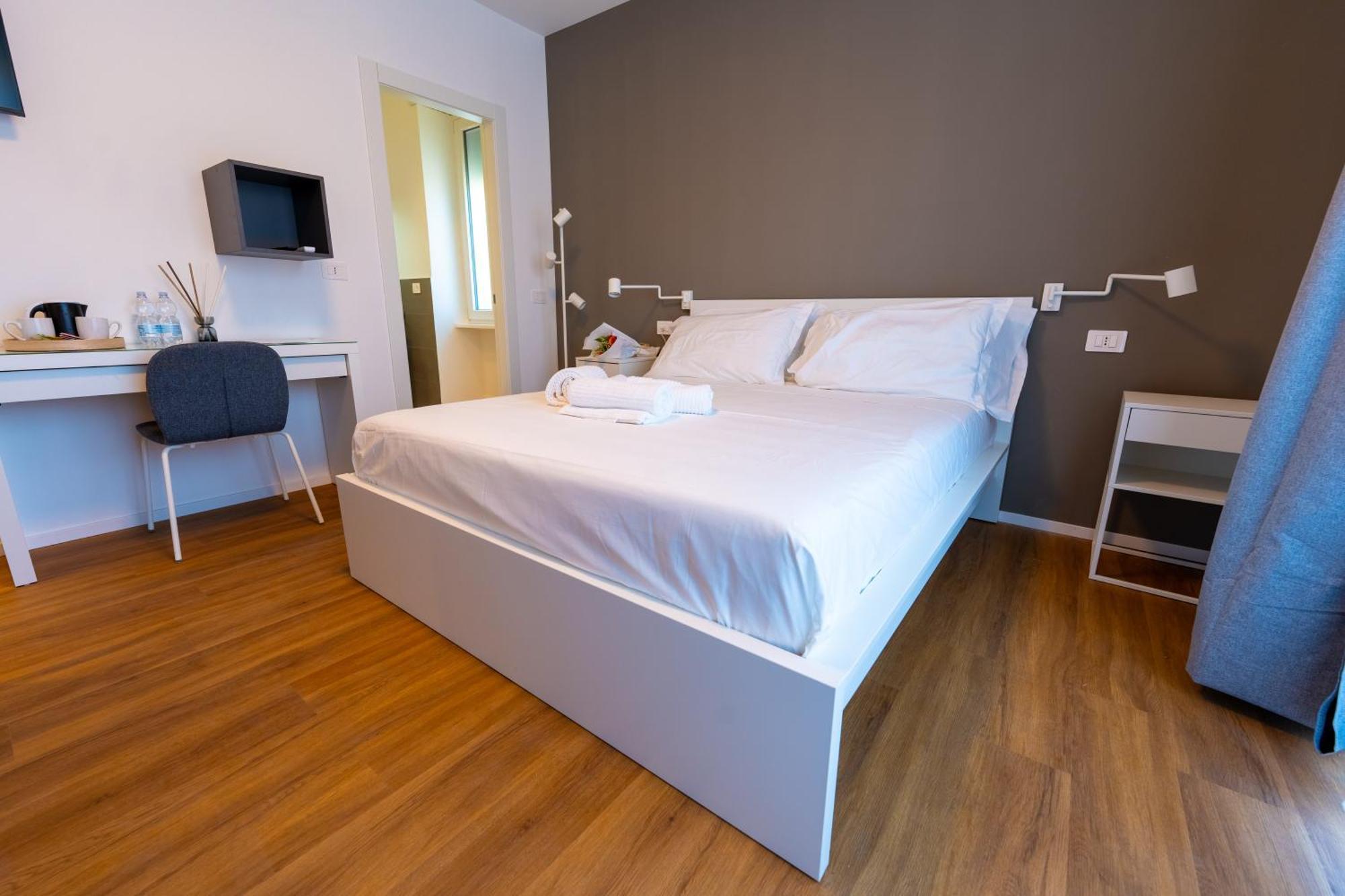 Near Vatican, Irnerio 47 Guest House Roma Exterior foto
